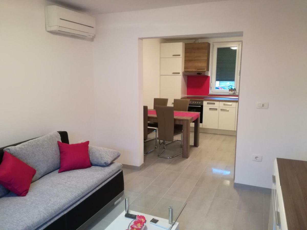 ApartИзола Экстерьер фото