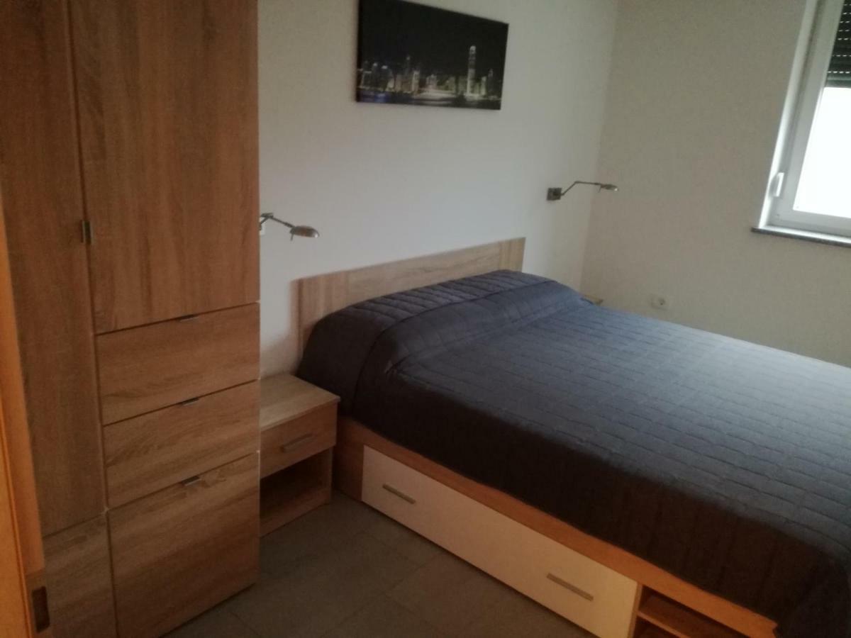 ApartИзола Экстерьер фото